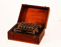 c. 1950	1	Gambrell Bros. & Co. Ltd, London	2050/391		7304		Belonged to the Medical Physics Lab